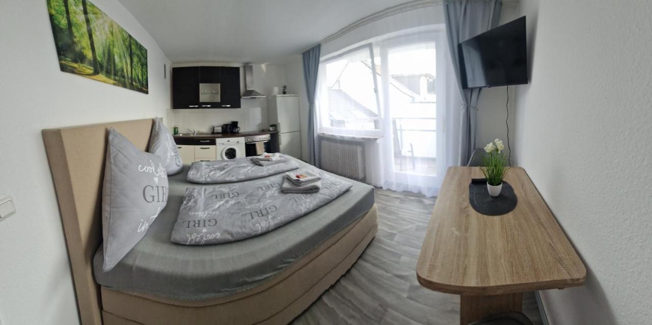 M&Bluxux Apartaments Krefeld Buitenkant foto