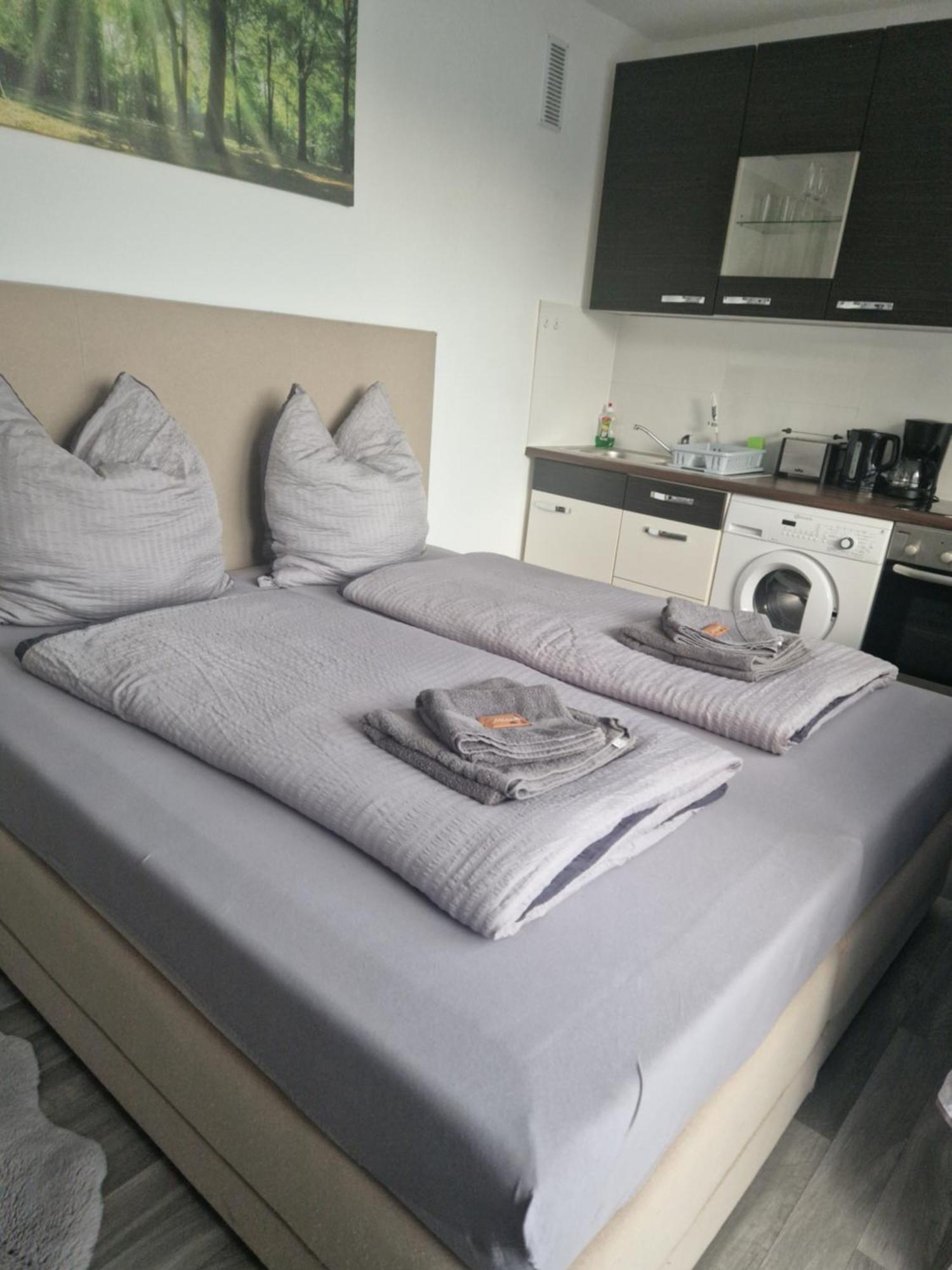M&Bluxux Apartaments Krefeld Buitenkant foto
