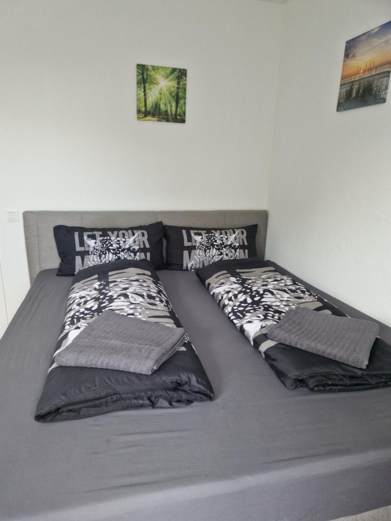 M&Bluxux Apartaments Krefeld Buitenkant foto