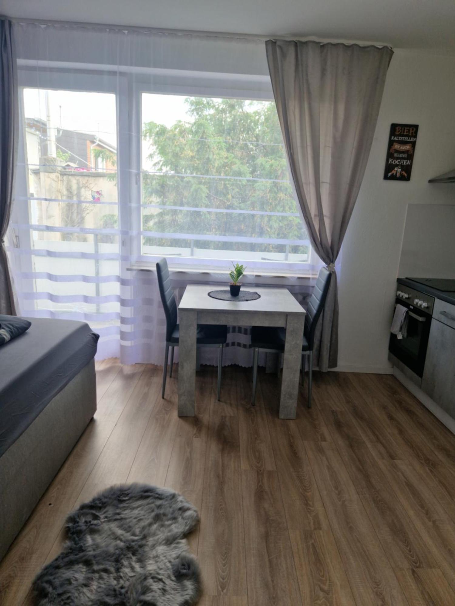 M&Bluxux Apartaments Krefeld Buitenkant foto