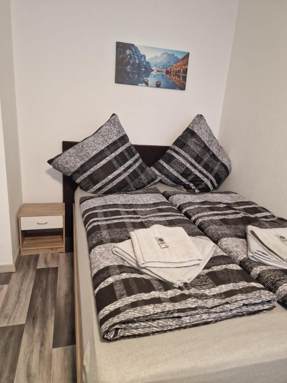 M&Bluxux Apartaments Krefeld Buitenkant foto
