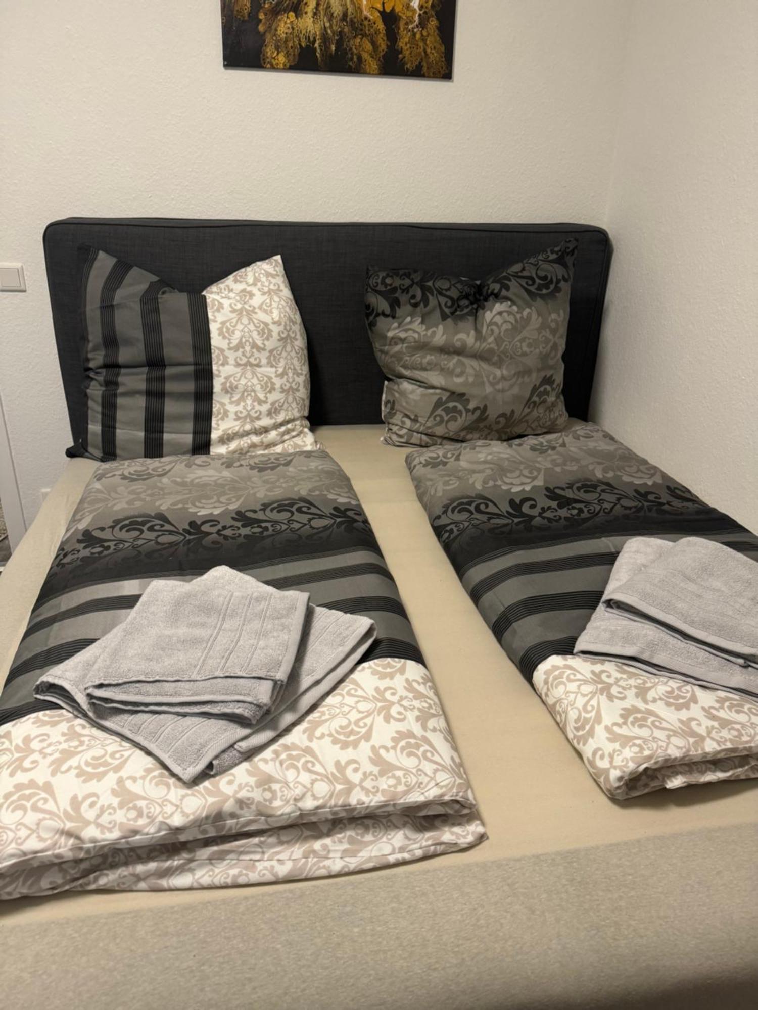 M&Bluxux Apartaments Krefeld Buitenkant foto