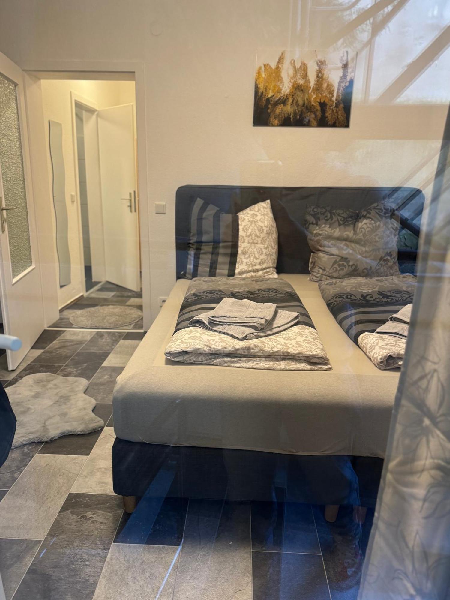 M&Bluxux Apartaments Krefeld Buitenkant foto